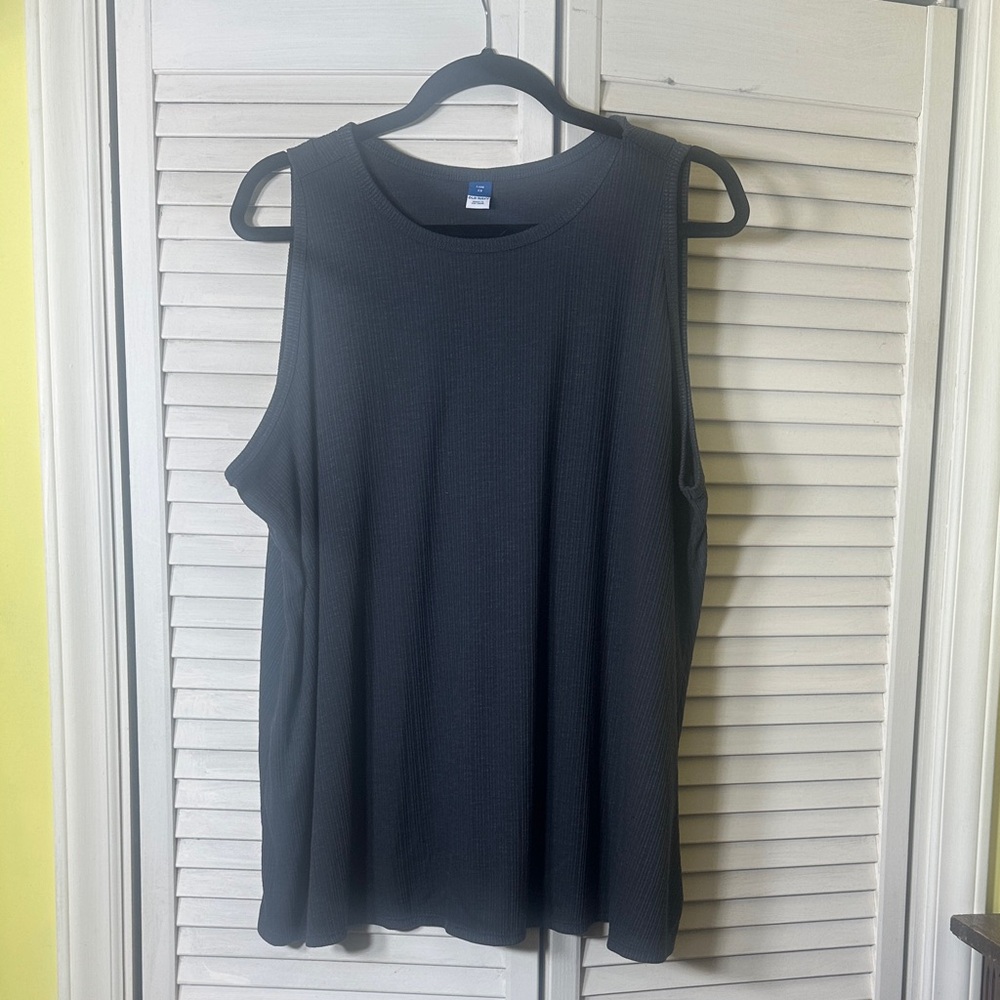 Old Navy Black Ribbed Sleeveless Tank Top